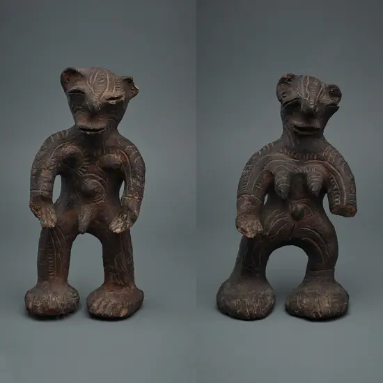 Pr earthenware Ancestor figures, Dimiri Village, Middle Sepik, PNG, one hand missing, H.29 & 25.2cm